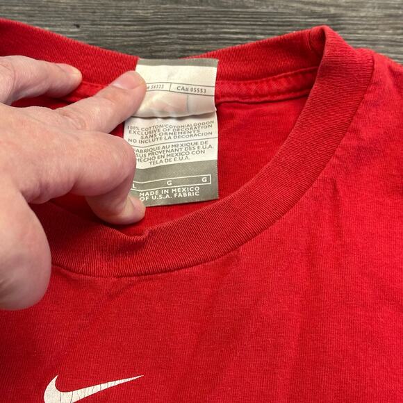 Vintage Y2K Nike 2004 Manchester United USA Tour Red Mens L Sporty Soccer Tshirt - Picture 11 of 12